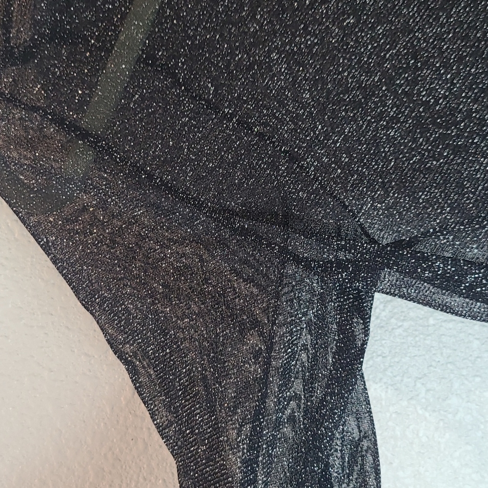 Victoria's Secret black & silver metallic sheer top M/L - Picture 5 of 8